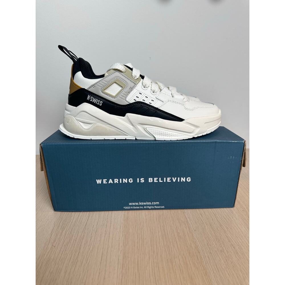 K-Swiss Techna Trainer Gray / White Sneaker - Size 7.5M - NEW